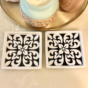 OPALHOUSE NWT Mallorca Ceramic Soap Dish Set of 2